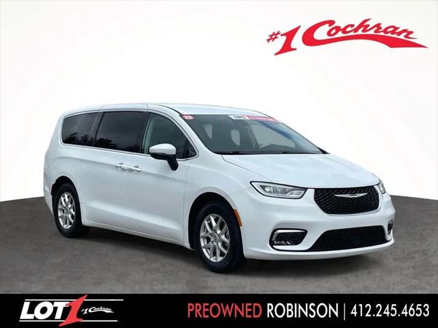 2023 Chrysler Pacifica Touring L for sale in Pittsburgh, PA