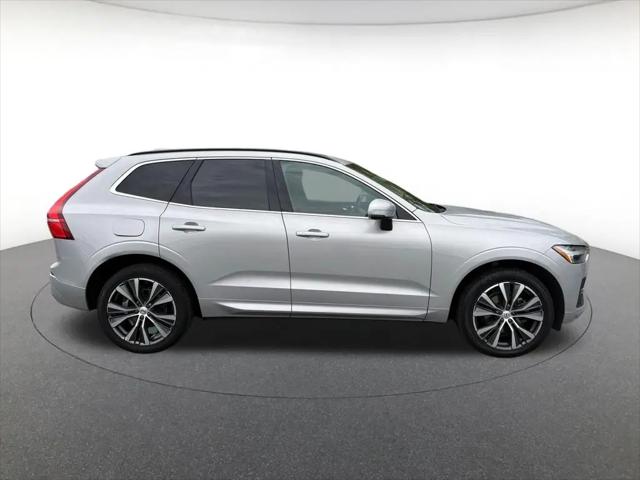 2022 Volvo XC60 B5 Momentum
