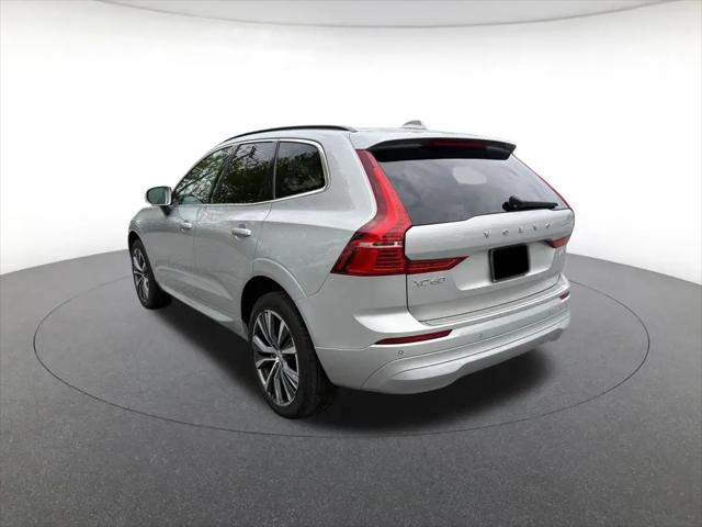 2022 Volvo XC60 B5 Momentum