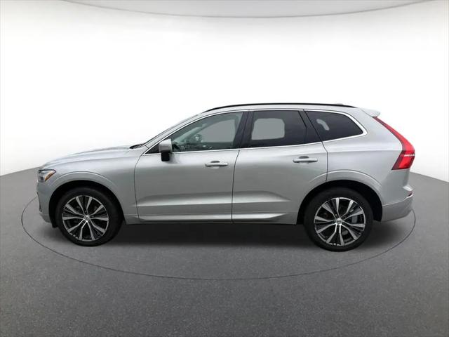2022 Volvo XC60 B5 Momentum