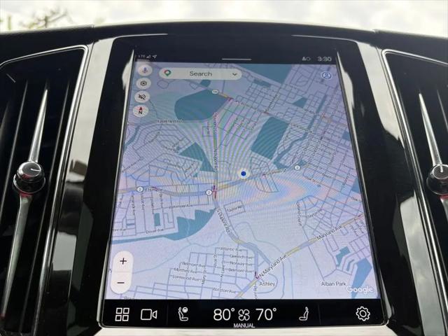 2022 Volvo XC60 B5 Momentum