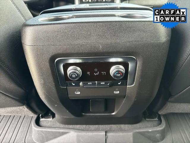 2024 GMC Yukon XL 4WD SLT