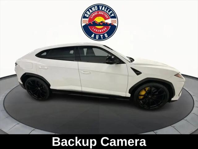 2019 Lamborghini Urus Standard