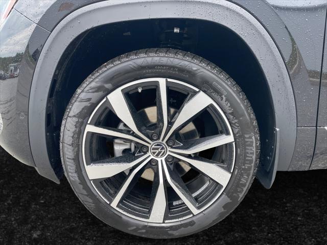 2026 Volkswagen Atlas Cross Sport SEL Premium R-Line