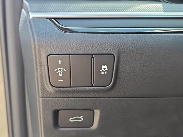 2026 Kia K5 LXS FWD
