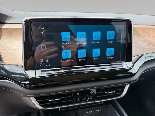 2026 Volkswagen Atlas SE with Technology