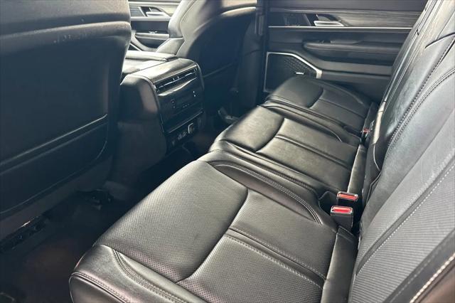2024 Jeep Wagoneer Series II 4x2