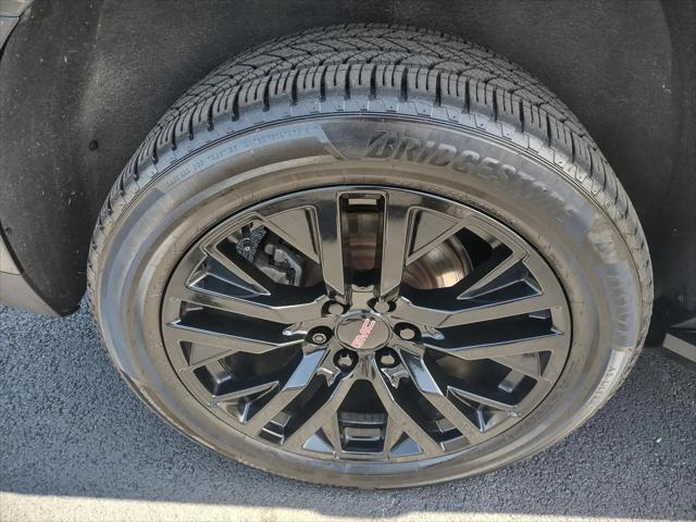 2023 GMC Yukon 4WD SLT