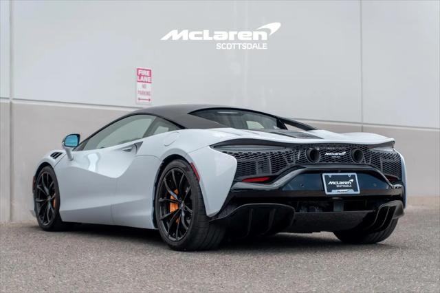 2023 McLaren Artura Performance