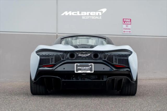 2023 McLaren Artura Performance