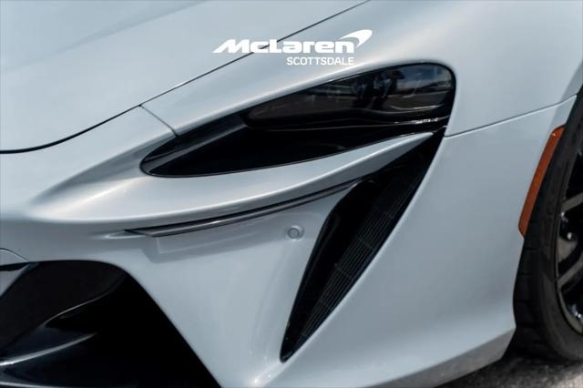 2023 McLaren Artura Performance