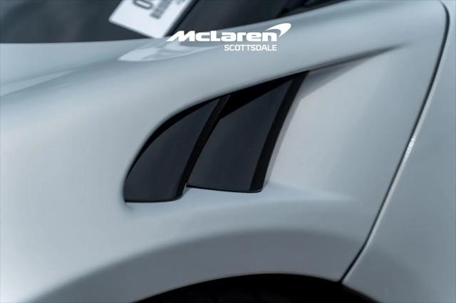 2023 McLaren Artura Performance