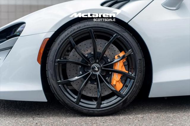 2023 McLaren Artura Performance