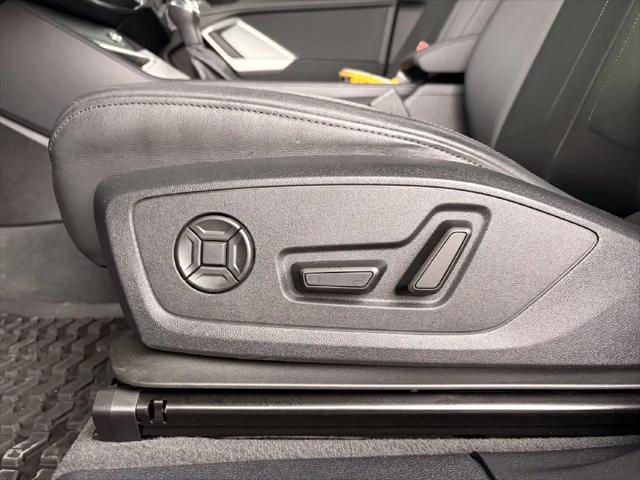 2022 Audi Q3 Premium 45 TFSI S line quattro Tiptronic