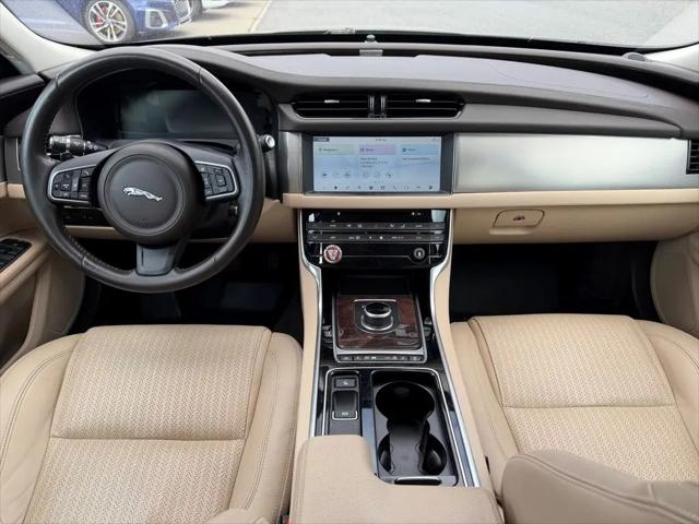 2017 Jaguar XF 35t Prestige