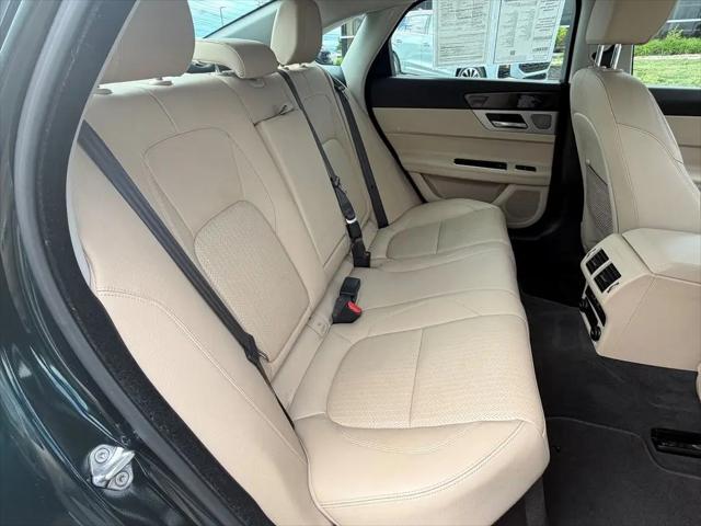 2017 Jaguar XF 35t Prestige