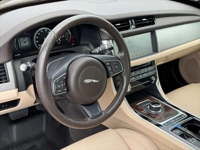 2017 Jaguar XF 35t Prestige