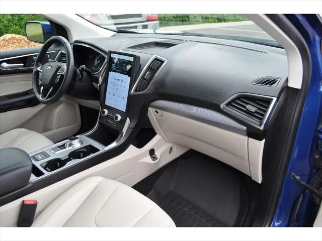 2021 Ford Edge Titanium