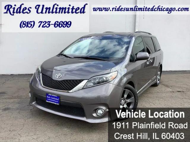 2016 Toyota Sienna SE 8 Passenger for sale in Crest Hill, IL