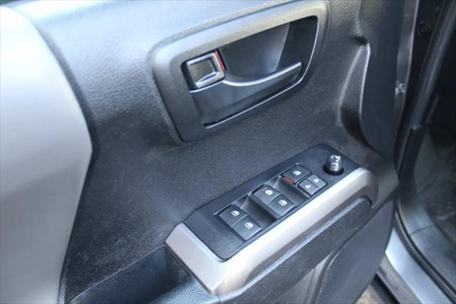 2022 Toyota Tacoma SR V6