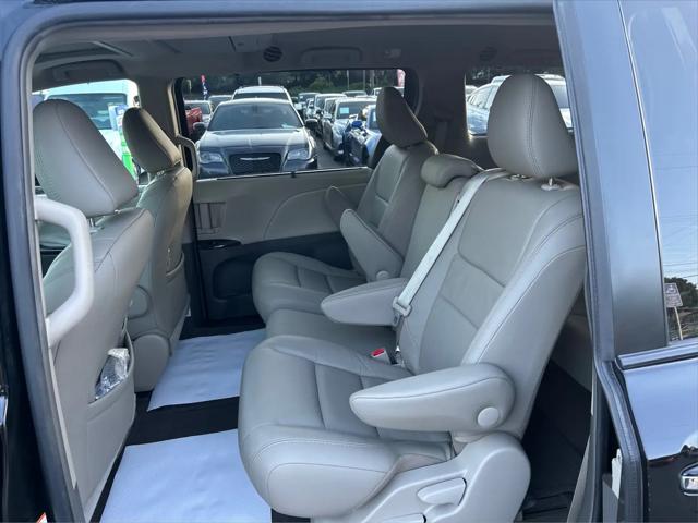 2016 Toyota Sienna XLE Premium 8 Passenger