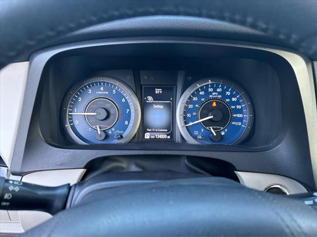 2016 Toyota Sienna XLE Premium 8 Passenger