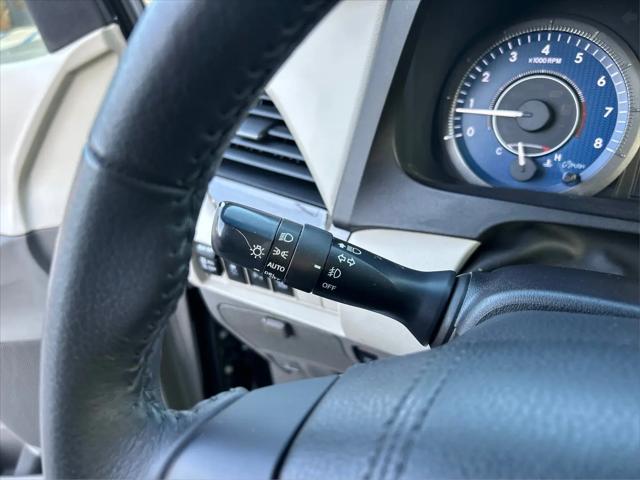 2016 Toyota Sienna XLE Premium 8 Passenger