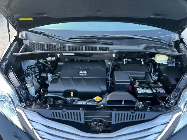 2016 Toyota Sienna XLE Premium 8 Passenger