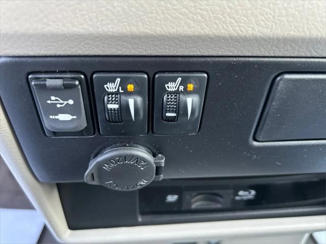 2016 Toyota Sienna XLE Premium 8 Passenger