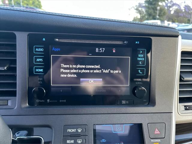 2016 Toyota Sienna XLE Premium 8 Passenger
