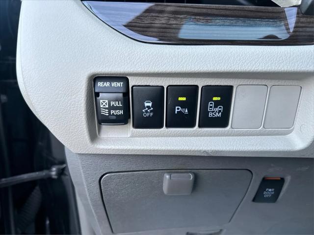 2016 Toyota Sienna XLE Premium 8 Passenger
