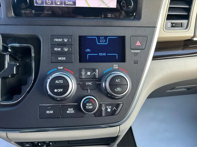 2016 Toyota Sienna XLE Premium 8 Passenger