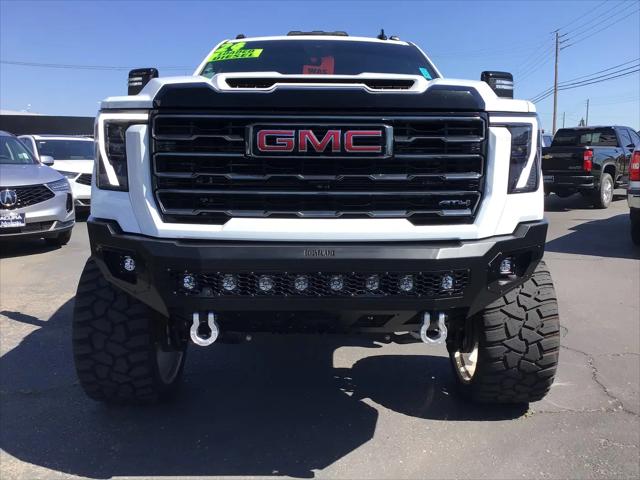 2024 GMC Sierra 2500HD 4WD Crew Cab Standard Bed AT4