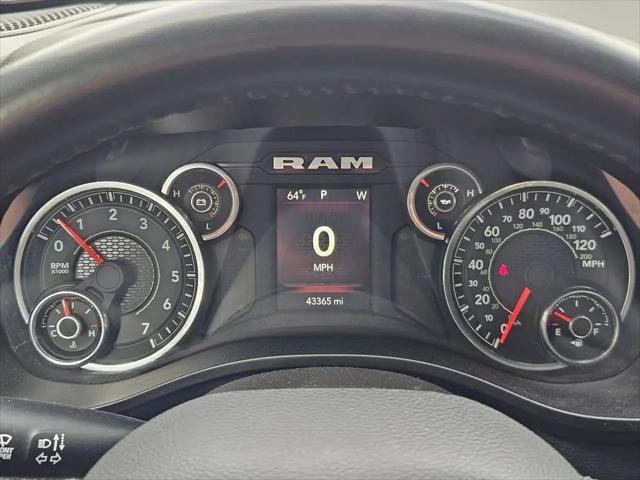 2023 Ram 1500 Big Horn Crew Cab 4x4 5'7" Box