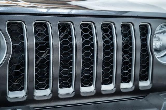 2022 Jeep Gladiator Overland