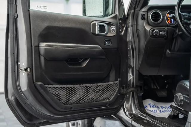 2022 Jeep Gladiator Overland