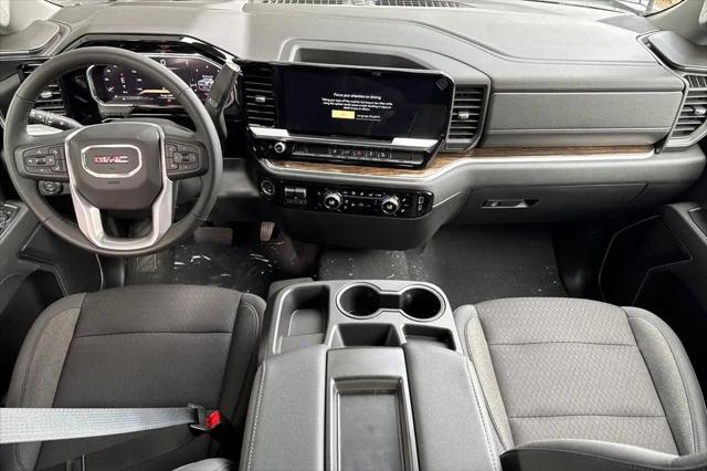 2026 GMC Sierra 2500HD Crew Cab, Standard Bed, SLE, 4WD
