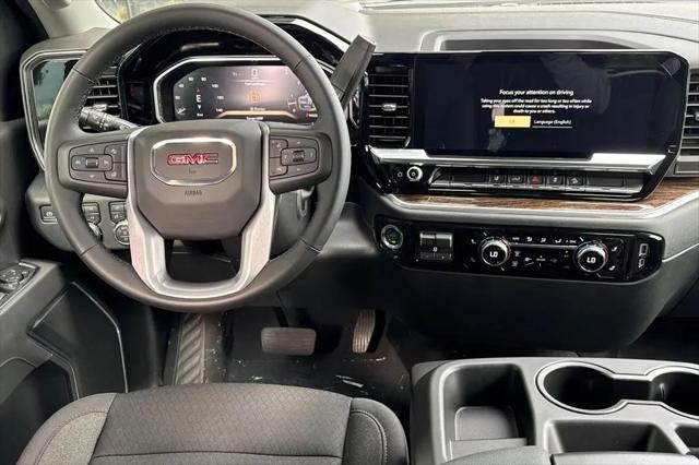 2026 GMC Sierra 2500HD Crew Cab, Standard Bed, SLE, 4WD