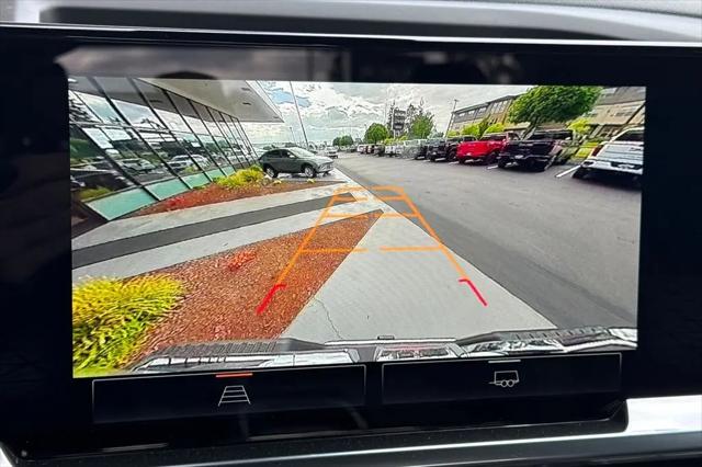 2026 GMC Sierra 2500HD Crew Cab, Standard Bed, SLE, 4WD
