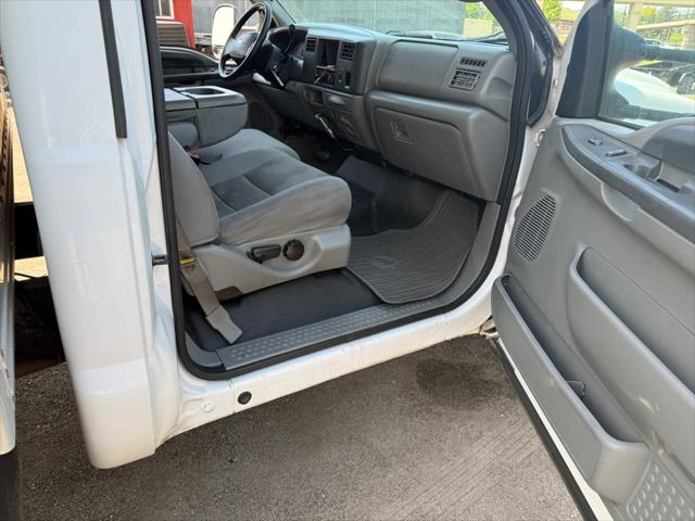 2004 Ford F-550 SUPER DUTY