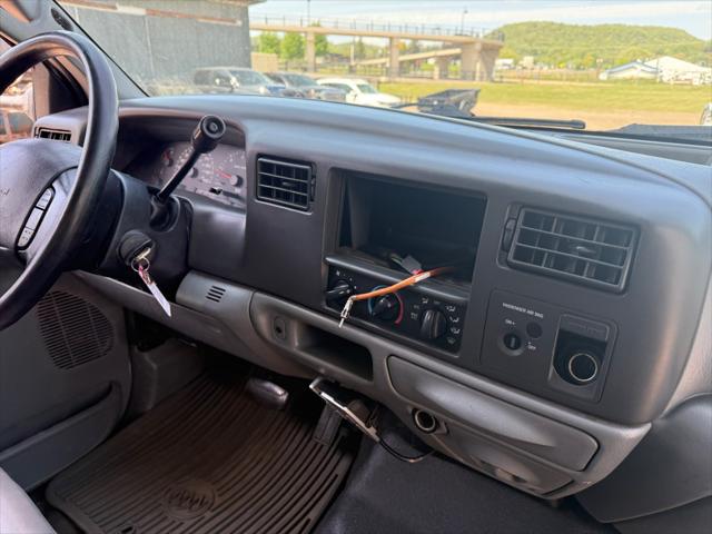 2004 Ford F-550 SUPER DUTY