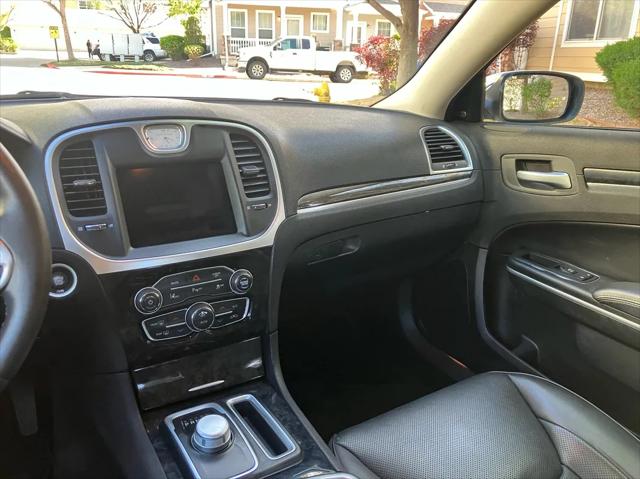 2018 Chrysler 300 Limited
