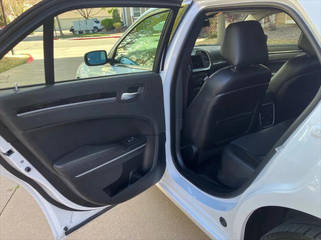 2018 Chrysler 300 Limited