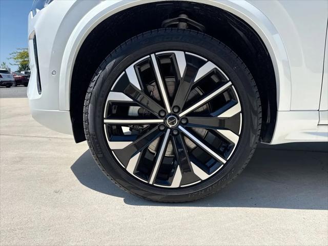 2026 Volvo XC90 Ultra Dark Theme, B6 AWD Gas (mild hybrid), Gasoline, 7 Seats