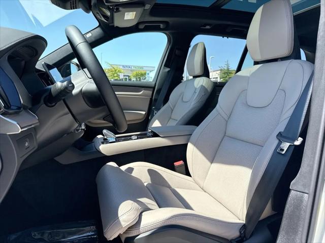 2026 Volvo XC90 Ultra Dark Theme, B6 AWD Gas (mild hybrid), Gasoline, 7 Seats