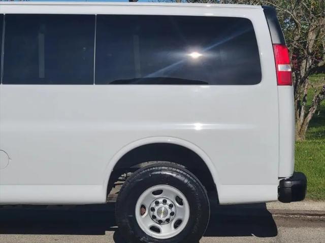 2018 Chevrolet Express LS