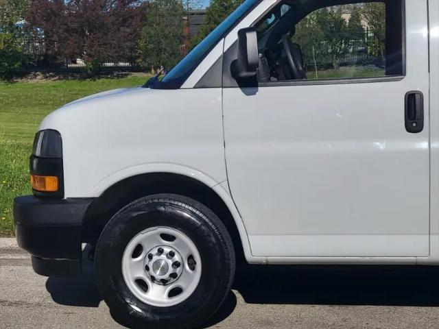 2018 Chevrolet Express LS