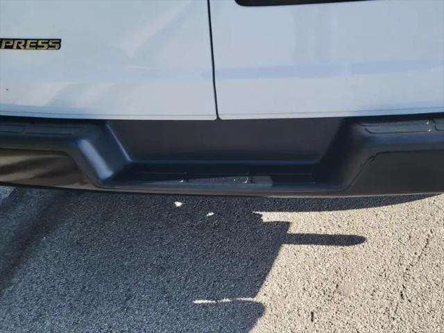 2018 Chevrolet Express LS