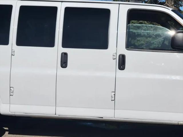 2018 Chevrolet Express LS