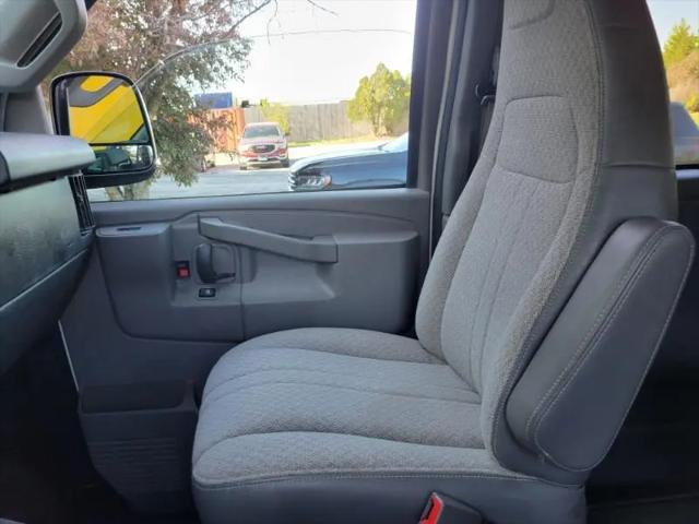 2018 Chevrolet Express LS